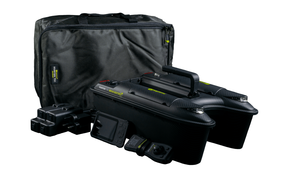 Hunter 750 - Futterboot - Tiefenmesser - Carbon mit 200 m Reichweite und  USB-C Akkus  KarperCentrale