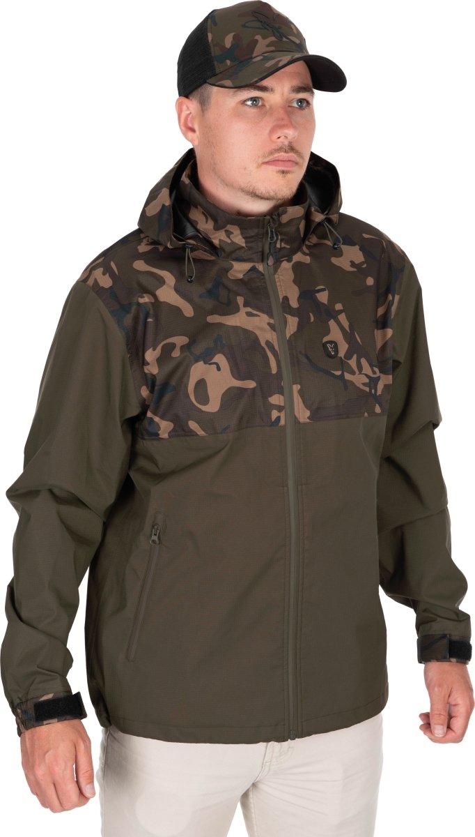 Fox Camo Khaki RS 10K - Regenjas - dé KarperCentrale