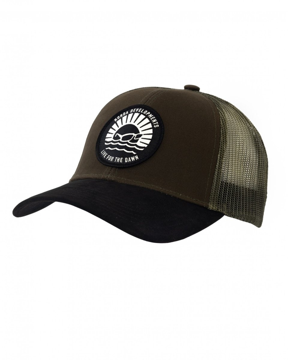 Korda Dawn Trucker Cap Black - KarperCentrale