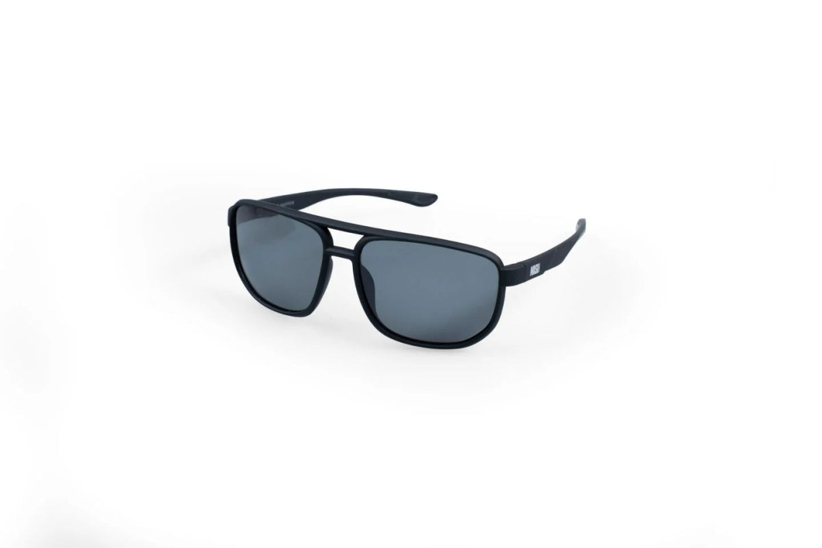 Nash Tackle Make It Happen - Tracer Polarised Sunglasses - Smoked grey - KarperCentrale