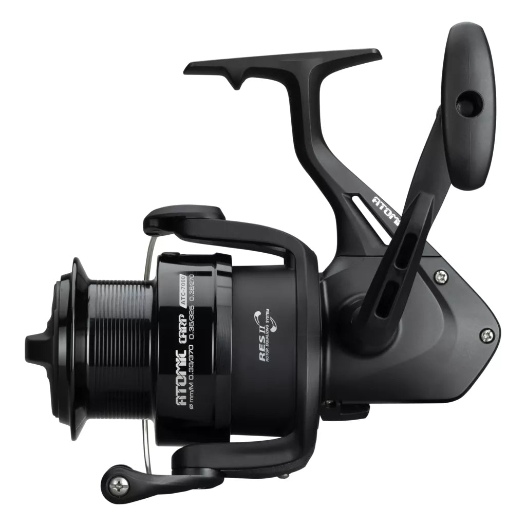 Okuma Atomic Carp - ATC - 7000 - Big Pit - KarperCentrale